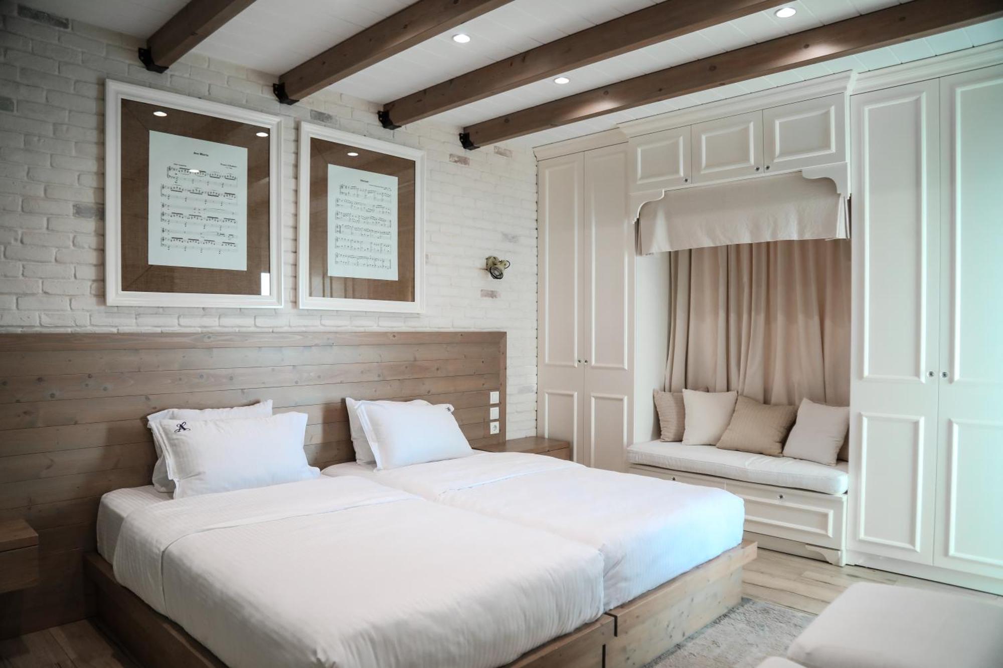Limani Luxury Apartments Beachfront Sarande Exterior photo